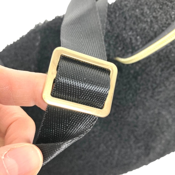 bag black waist crossbody vegan sherpa wool BLUE WATERS gold tone hardware NWT - Picture 13 of 16
